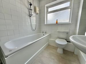 Photo 16- click for photo gallery